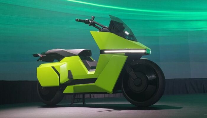 Omoway perkenalkan motor listrik otonomnya ke konsumen Indonesia