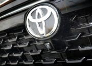 Toyota tarik 69.586 kendaraan karena kerusakan kluster instrumen