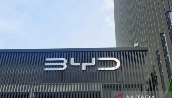 BYD berencana kembangkan konektivitas mobil dan rumah via HarmonyOS