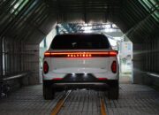Duo mobil listrik Polytron resmi diproduksi secara lokal